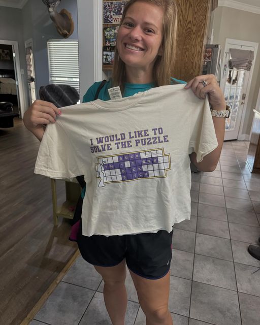 I would like to solve the puzzle_STTDB Tee